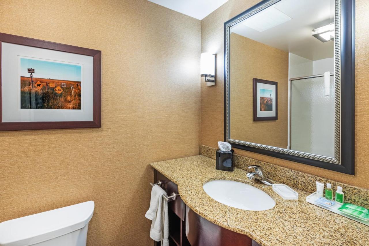 Holiday Inn Ardmore By Ihg Zewnętrze zdjęcie