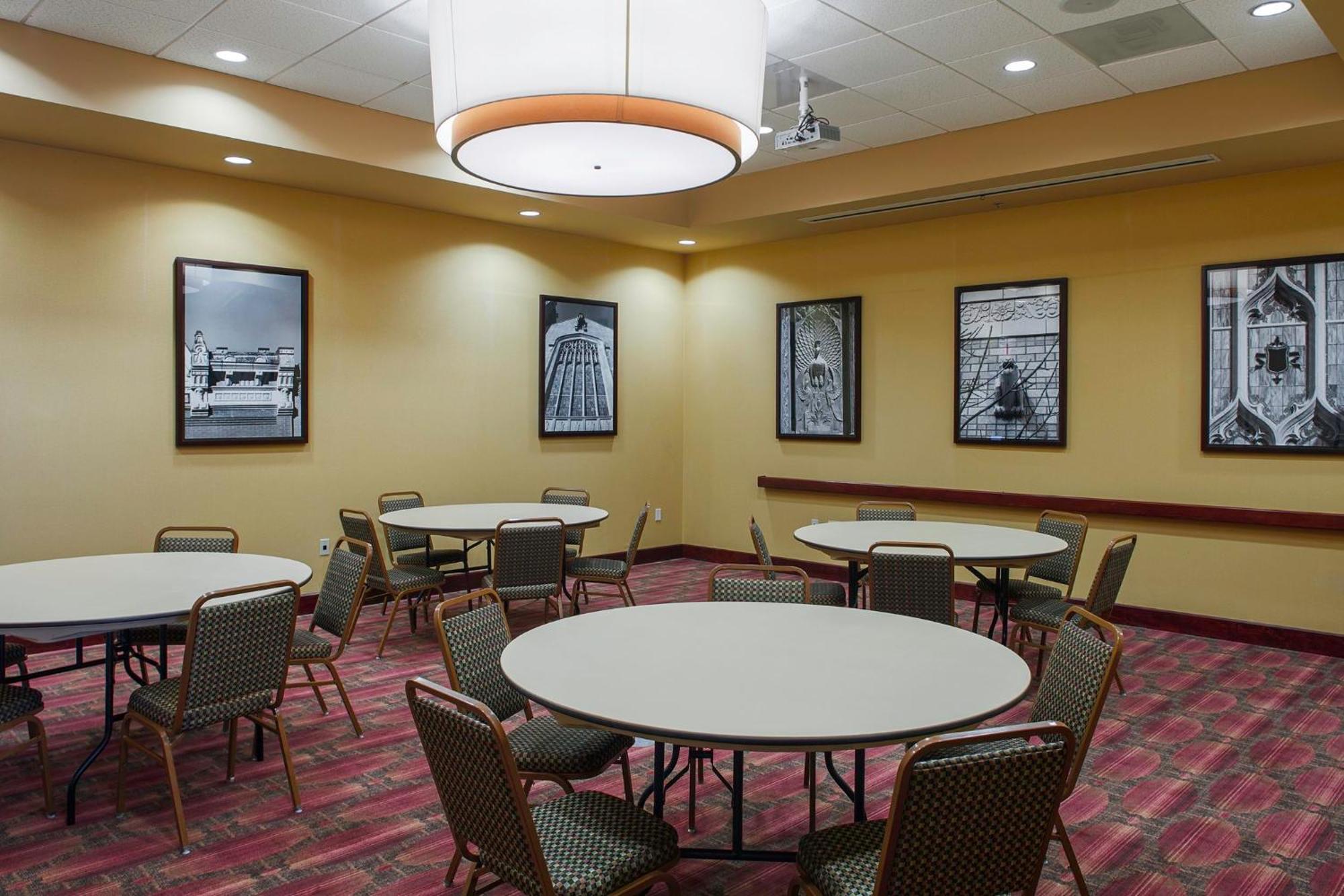 Holiday Inn Ardmore By Ihg Zewnętrze zdjęcie